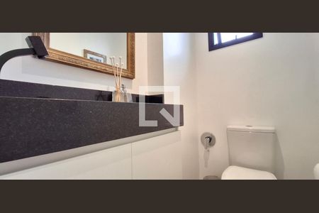 Lavabo de apartamento para alugar com 1 quarto, 63m² em Centro, Florianópolis