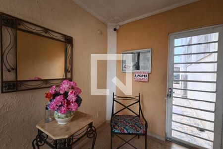 Hall de entrada de apartamento à venda com 2 quartos, 66m² em São Bernardo, Campinas