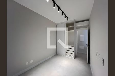 Quarto de apartamento para alugar com 2 quartos, 74m² em Pinheiros, São Paulo