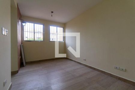 Sala de apartamento para alugar com 2 quartos, 56m² em Vila Sílvia, São Paulo