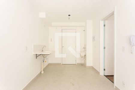 Sala de apartamento para alugar com 1 quarto, 28m² em Guaiauna, São Paulo