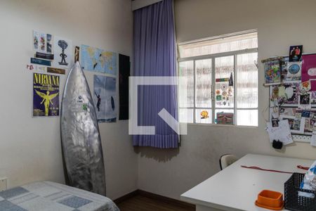 Quarto 2 de casa para alugar com 3 quartos, 174m² em Palmeiras, Belo Horizonte