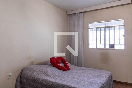 Quarto 1 de casa para alugar com 3 quartos, 174m² em Palmeiras, Belo Horizonte