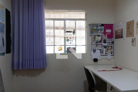 Quarto 2 de casa para alugar com 3 quartos, 174m² em Palmeiras, Belo Horizonte