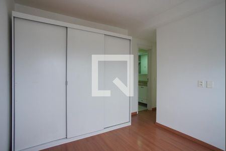 Suíte de apartamento à venda com 2 quartos, 74m² em Passo d’Areia, Porto Alegre