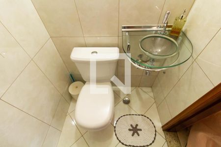 Lavabo de casa para alugar com 3 quartos, 120m² em Vila Carmosina, São Paulo