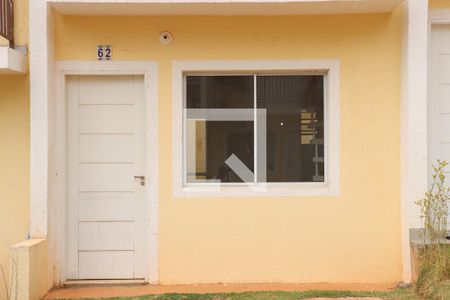 Fachada de casa de condomínio para alugar com 2 quartos, 80m² em Chácara Ondas Verdes, Cotia