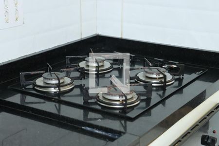 Cozinha de apartamento para alugar com 2 quartos, 45m² em Petrópolis, Cotia