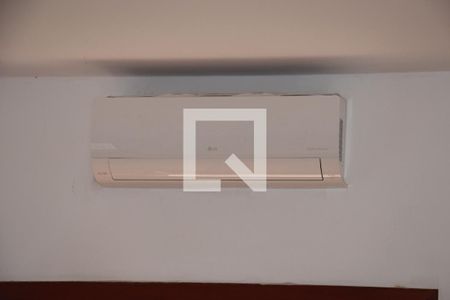 Suíte 4 de casa de condomínio para alugar com 7 quartos, 570m² em Jardim Passargada I, Cotia