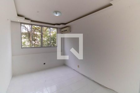 Quarto 1 de apartamento à venda com 2 quartos, 49m² em Rio do Ouro, Niterói