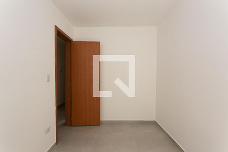 Quarto 1 de apartamento para alugar com 2 quartos, 42m² em Vila Esperança, São Paulo