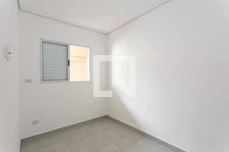 Quarto 2 de apartamento para alugar com 2 quartos, 42m² em Vila Esperança, São Paulo