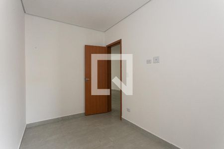 Quarto 2 de apartamento para alugar com 2 quartos, 42m² em Vila Esperança, São Paulo