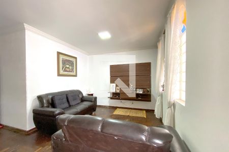 Sala de casa para alugar com 6 quartos, 500m² em Palmares, Belo Horizonte