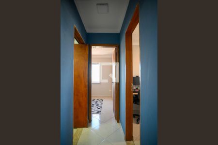 Corredor de apartamento à venda com 2 quartos, 60m² em Vila das Merces, São Paulo