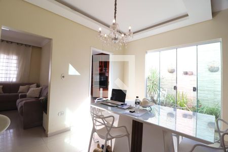 Sala de Jantar de casa para alugar com 3 quartos, 280m² em Presidente Roosevelt, Uberlândia