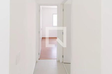 Corredor de apartamento para alugar com 2 quartos, 48m² em Palmeiras, Belo Horizonte