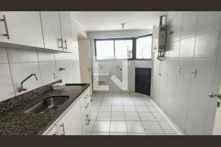 Cozinha de apartamento para alugar com 2 quartos, 120m² em Pituba, Salvador