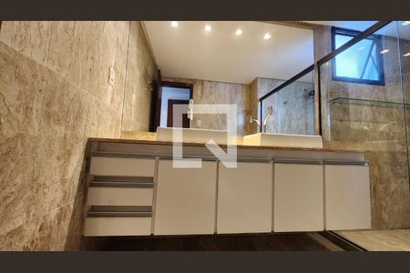 Suíte do quarto 1 de apartamento para alugar com 3 quartos, 257m² em Graça, Salvador