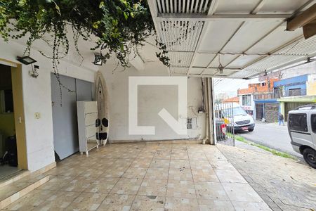 Garagem de casa à venda com 6 quartos, 200m² em Ferrazópolis, São Bernardo do Campo