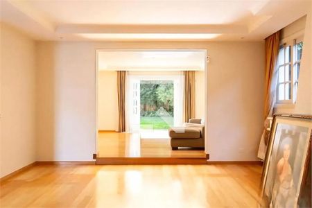 Casa à venda com 4 quartos, 670m² em Morumbi, São Paulo