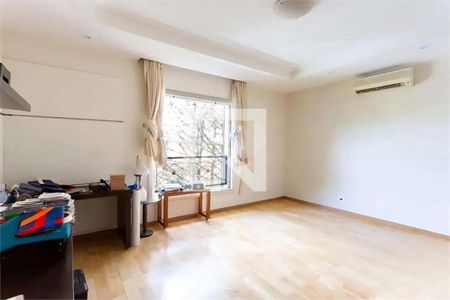 Casa à venda com 4 quartos, 670m² em Morumbi, São Paulo