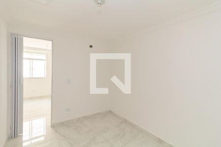 Quarto 1 de apartamento para alugar com 2 quartos, 42m² em Conjunto Habitacional Fazenda do Carmo, São Paulo