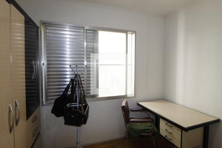 Quarto 1 de apartamento à venda com 4 quartos, 97m² em Floresta, Porto Alegre