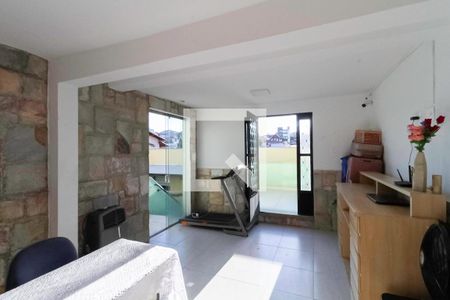 Escritório de casa à venda com 3 quartos, 260m² em Alto Caiçaras, Belo Horizonte