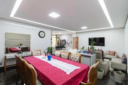 Sala de casa à venda com 3 quartos, 260m² em Alto Caiçaras, Belo Horizonte