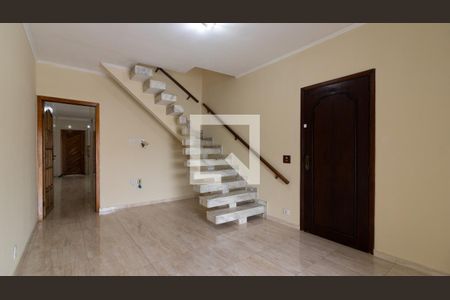 Sala de casa para alugar com 3 quartos, 200m² em Jardim Santa Maria, São Paulo