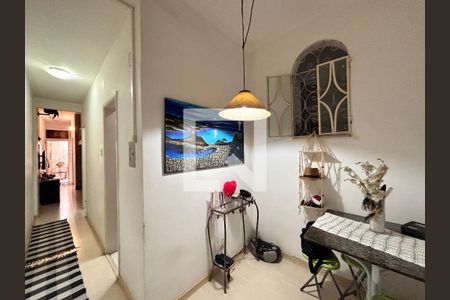 Hall de entrada de apartamento à venda com 1 quarto, 40m² em Copacabana, Rio de Janeiro