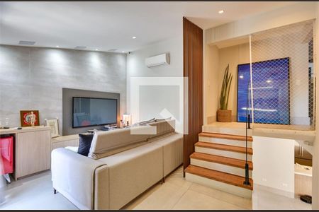 Casa à venda com 4 quartos, 300m² em Santo Amaro, São Paulo