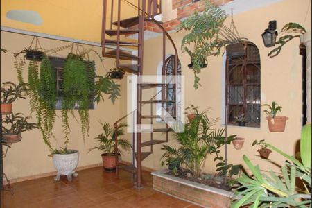 Casa à venda com 4 quartos, 240m² em Vila Anadir, São Paulo