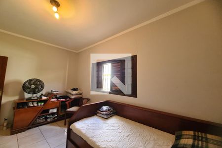 Quarto 1 de casa para alugar com 3 quartos, 200m² em Jardim Vila Formosa, São Paulo