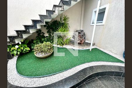 Garagem de casa à venda com 4 quartos, 427m² em Vila Galvão, Guarulhos