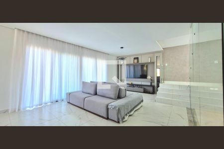 Sala de casa de condomínio à venda com 3 quartos, 360m² em Flamboyant, Lagoa Santa