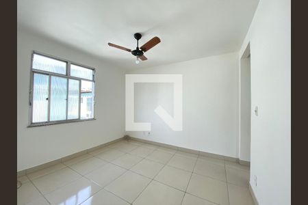 Sala de apartamento para alugar com 2 quartos, 48m² em Inhaúma, Rio de Janeiro