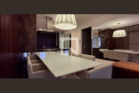 Sala de jantar de apartamento para alugar com 2 quartos, 129m² em Centro, Florianópolis