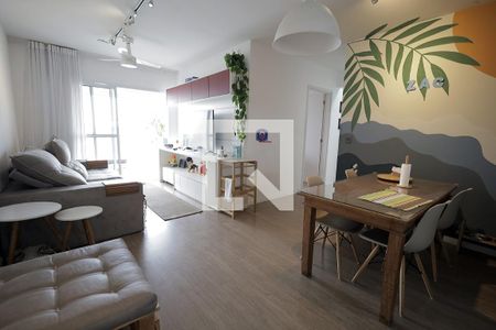 Sala de apartamento à venda com 3 quartos, 88m² em Vila Eldizia, Santo André