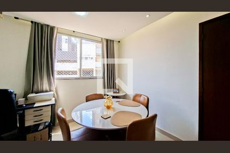 Sala de apartamento à venda com 3 quartos, 112m² em Fernão Dias, Belo Horizonte