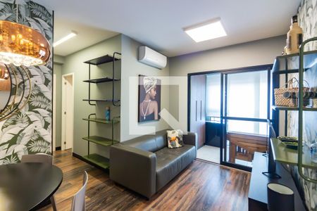 Sala de apartamento à venda com 2 quartos, 62m² em Continental, Osasco