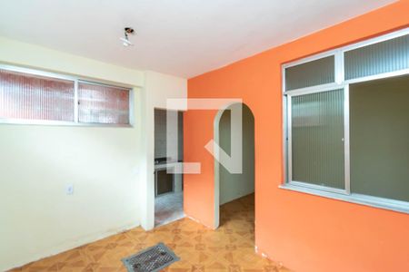 Sala de casa para alugar com 2 quartos, 70m² em Penha Circular, Rio de Janeiro