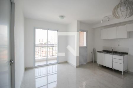 Sala/Cozinha de apartamento para alugar com 2 quartos, 42m² em Vila Brasilandia, São Paulo