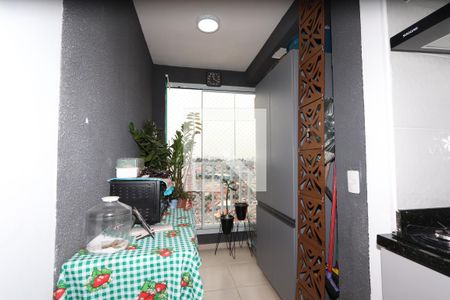 Sala/Varanda de apartamento à venda com 2 quartos, 31m² em Vila Santa Clara, São Paulo