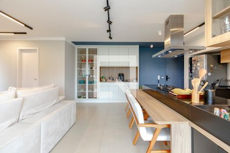 Sala de apartamento para alugar com 2 quartos, 84m² em Santo Amaro, São Paulo