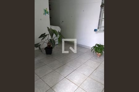 Casa à venda com 4 quartos, 252m² em Vila das Merces, São Paulo