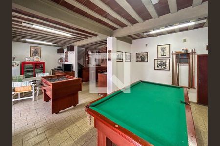 Casa à venda com 4 quartos, 420m² em Aclimação, São Paulo