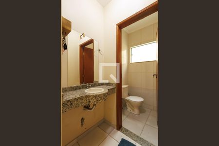 Lavabo de casa para alugar com 3 quartos, 136m² em Vila Sao Geraldo, Taubaté