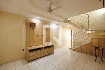 Sala de casa para alugar com 3 quartos, 136m² em Vila Sao Geraldo, Taubaté